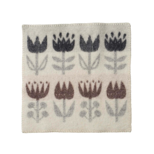 Woll-Sitzunterlage Tulip Grey – klassisches Tulpenmuster in Grau, 100% Lammwolle, Klippan Yllefabrik Schweden