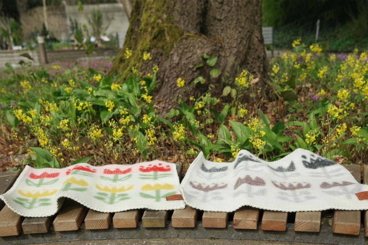 Sitzunterlage Tulip Yellow Red Lifestyle – skandinavisches Design Klippan Yllefabrik